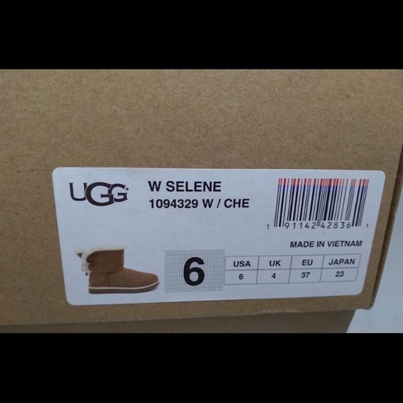 Ugg boots - Picture 3 of 5